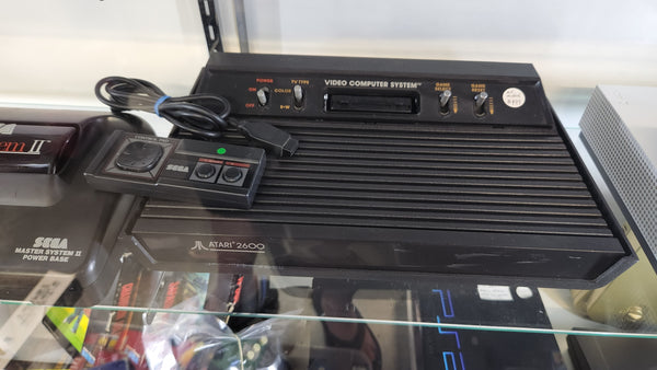 Atari 2600 - Darth Vader (console) -with controller v.g.c. - AV modded