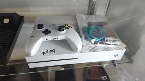 Xbox One - White  (console)